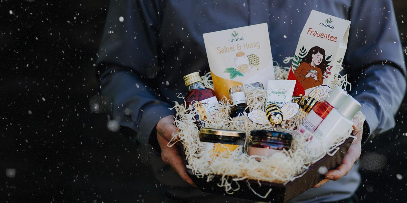 Geschenkkorb-Weihnachten-Honig-Bienenhaus-Freinberg-Header-Banner_Mobil_1920x1080px